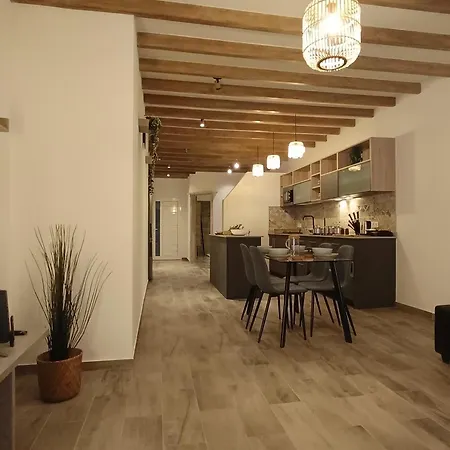 La Palmera Apartment *